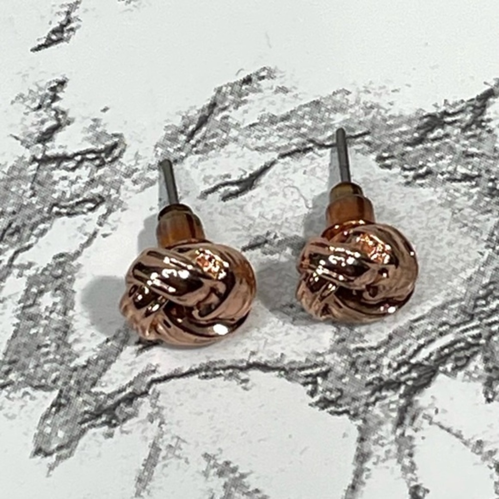 New - FORGET ME KNOT EARRINGS - ROSE GOLD PLATED - Picture 4 of 6
